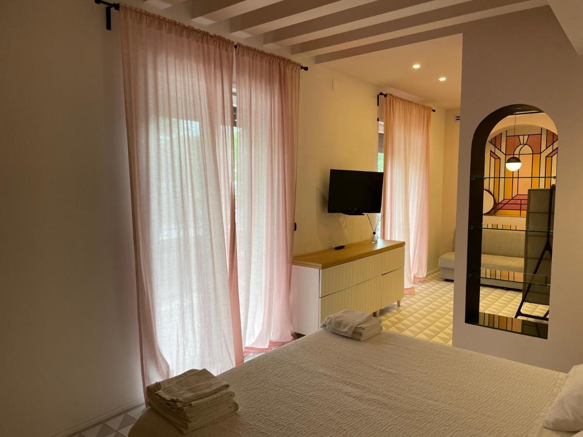 Dusme Bed and Breakfast Tarente Buitenkant foto